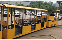 貴州客戶定制礦山軌道用游覽車鋰電池電機(jī)車