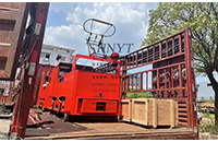 陜西兩臺(tái)CJY5噸湘潭架線式電機(jī)車(chē)發(fā)往西北某礦場(chǎng)