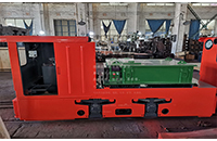 陜西一批CTY5噸湘潭鋰電池電機(jī)車(chē)發(fā)往國(guó)外