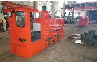 湘潭蓄電池電機(jī)車(chē)充電時(shí)為什么要加水？