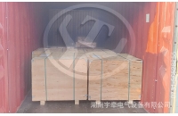 山東一批礦用湘潭電機車裝柜發(fā)往海外